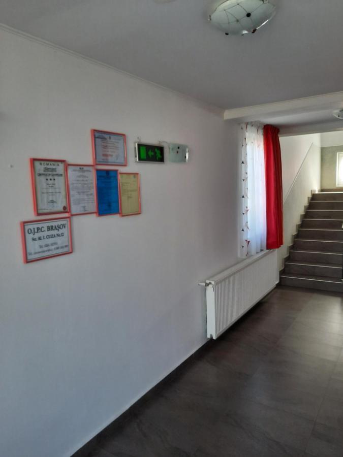 Pensiunea D&D Făgăraş Buitenkant foto