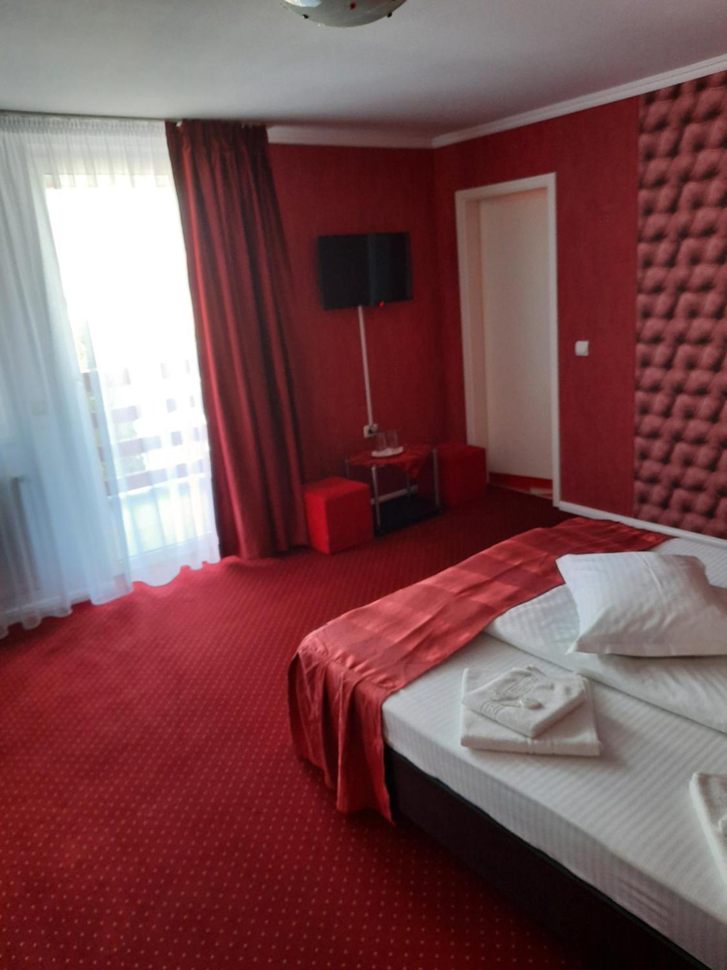 Pensiunea D&D Făgăraş Kamer foto