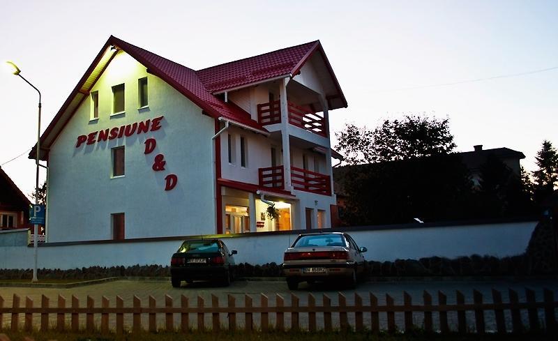 Pensiunea D&D Făgăraş Buitenkant foto